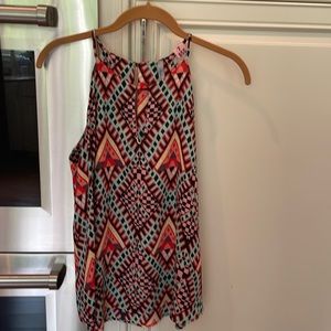 Sleeveless top size large